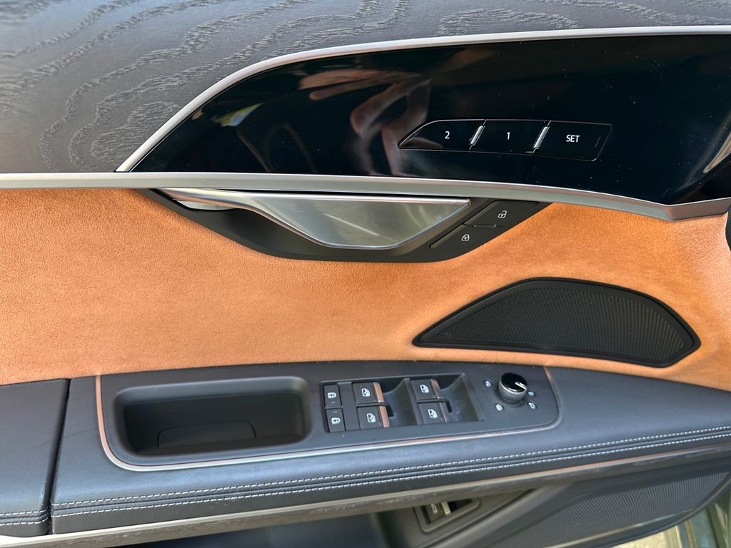 Audi A8 2023