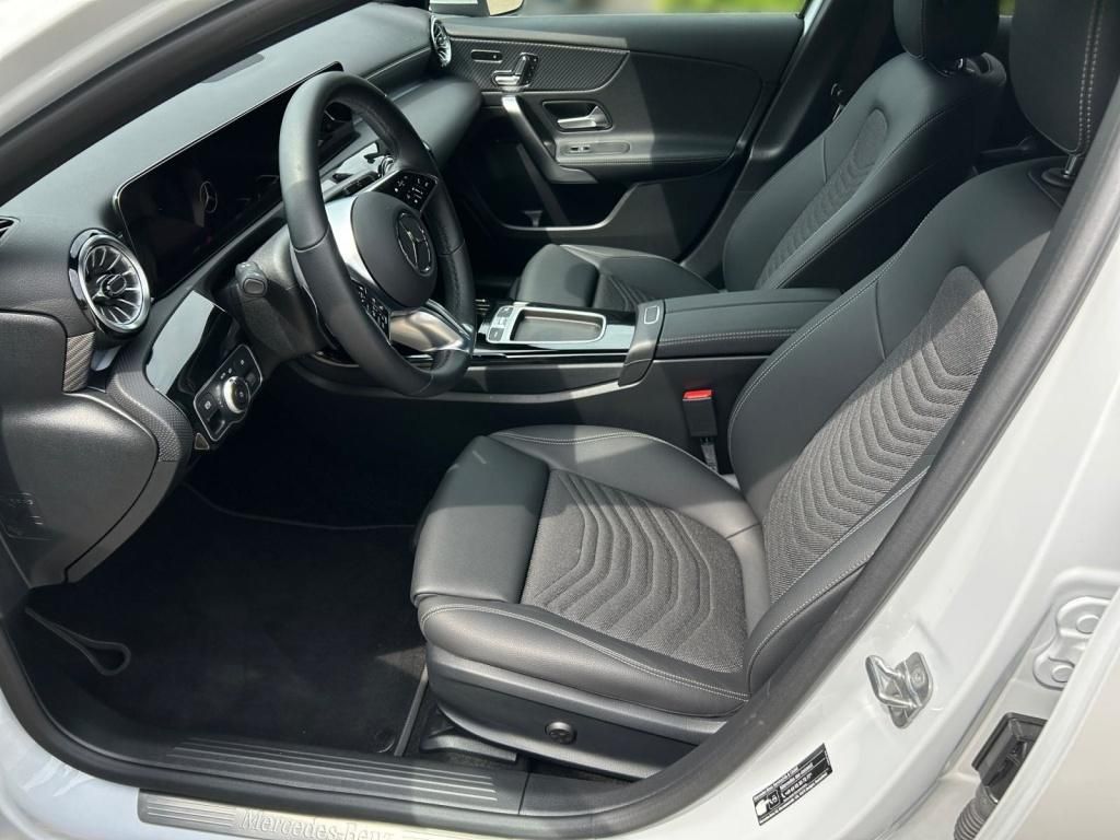 Mercedes-Benz A 200 2023