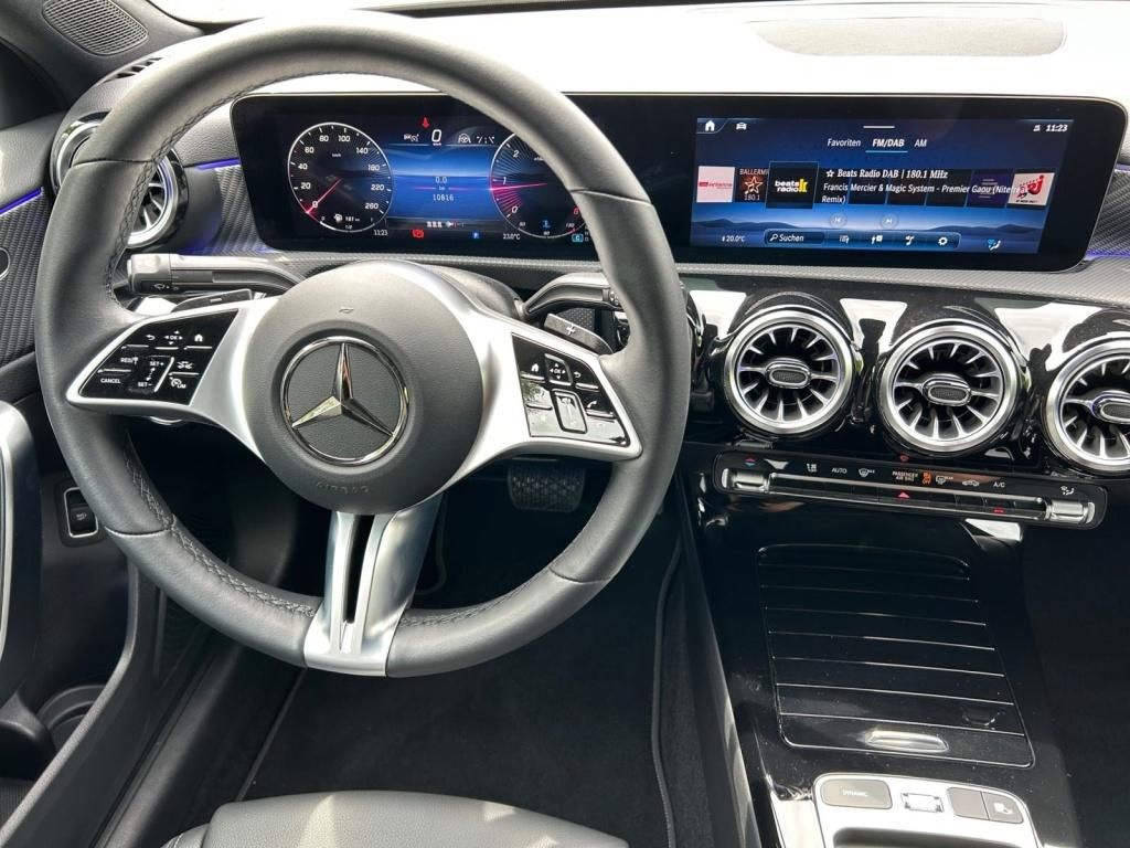 Mercedes-Benz A 200 2023