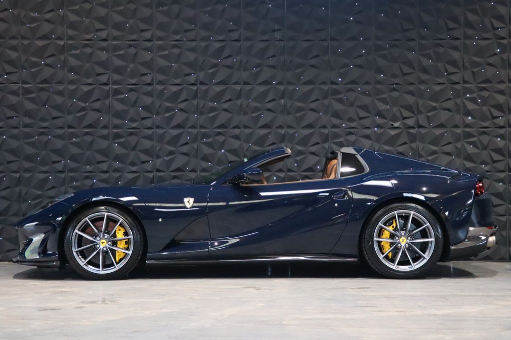 Ferrari 812 2022