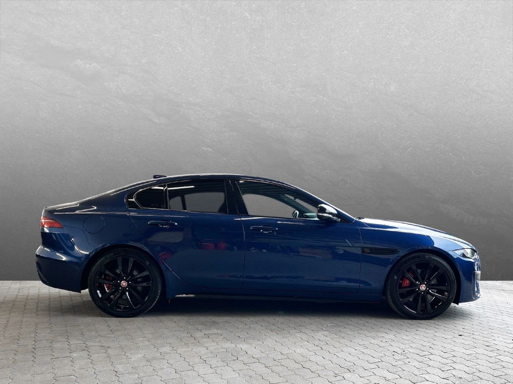 Jaguar XE 2023