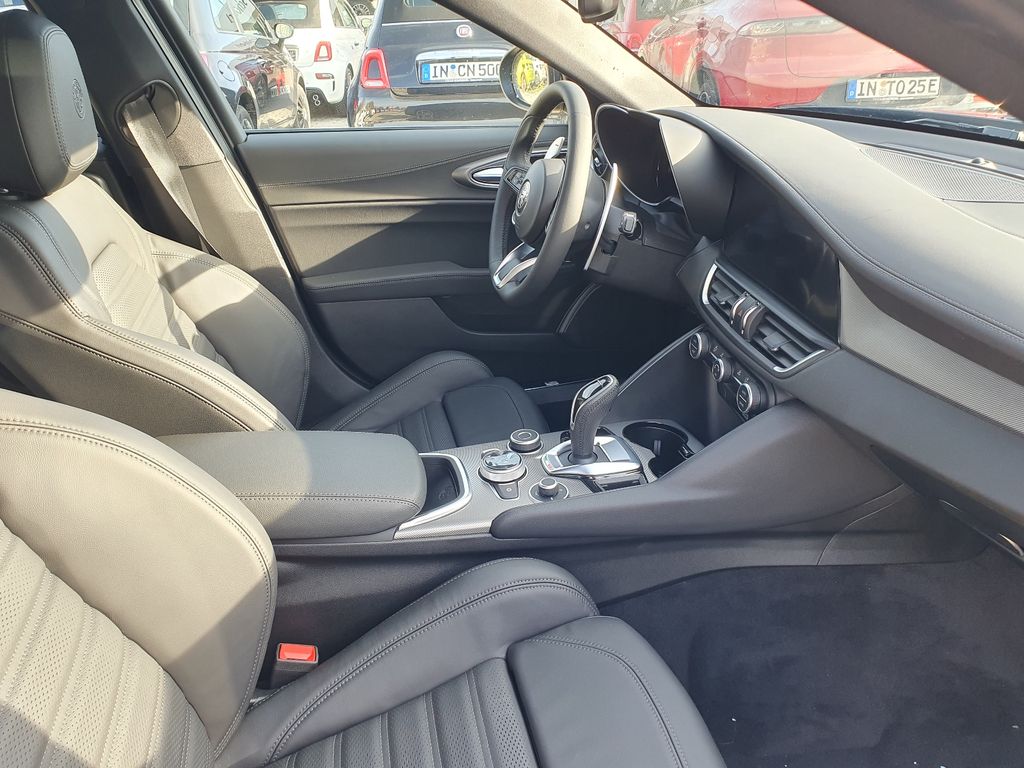 Alfa Romeo Giulia 2024