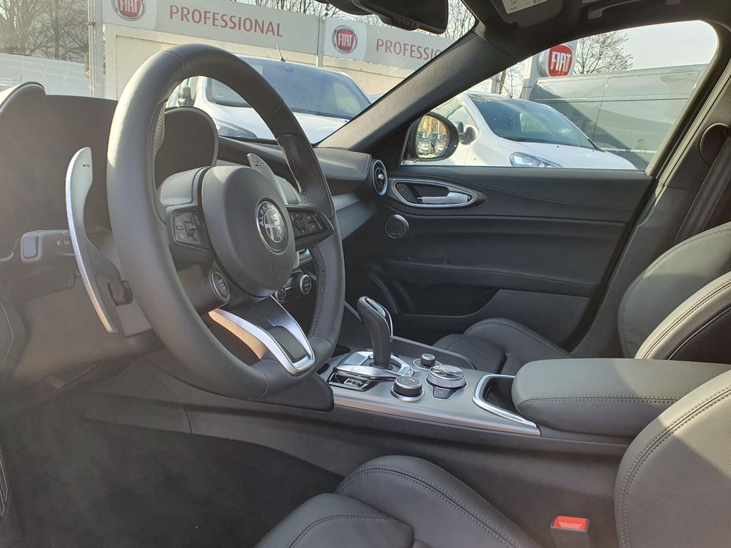 Alfa Romeo Giulia 2024