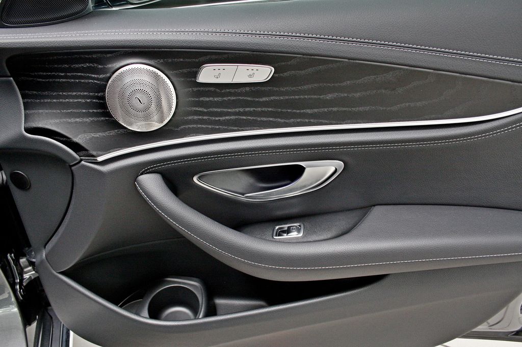 Mercedes-Benz E 300 2022