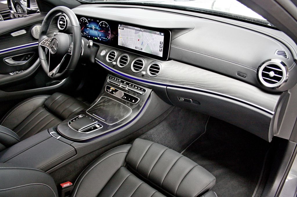 Mercedes-Benz E 300 2022