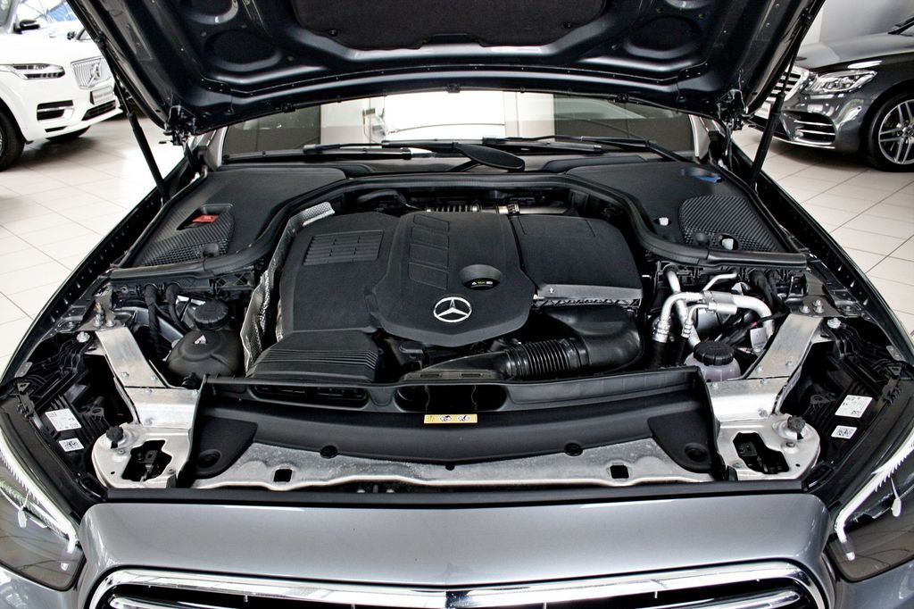 Mercedes-Benz E 300 2022