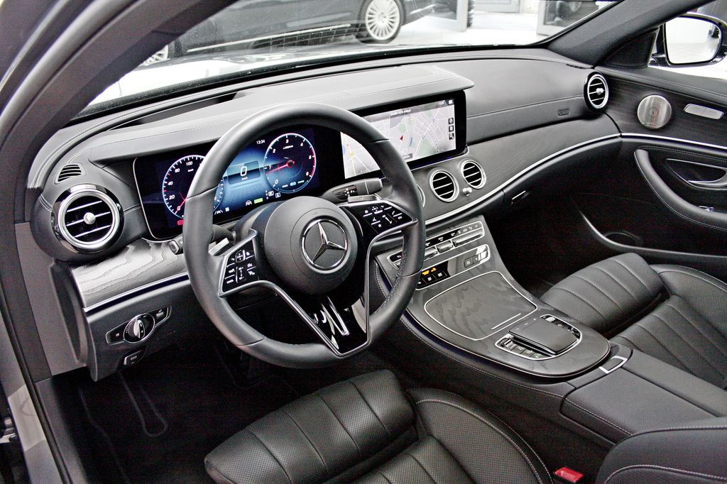 Mercedes-Benz E 300 2022