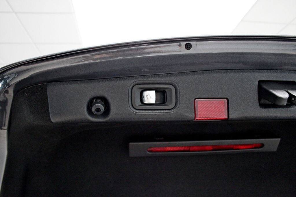 Mercedes-Benz E 300 2022