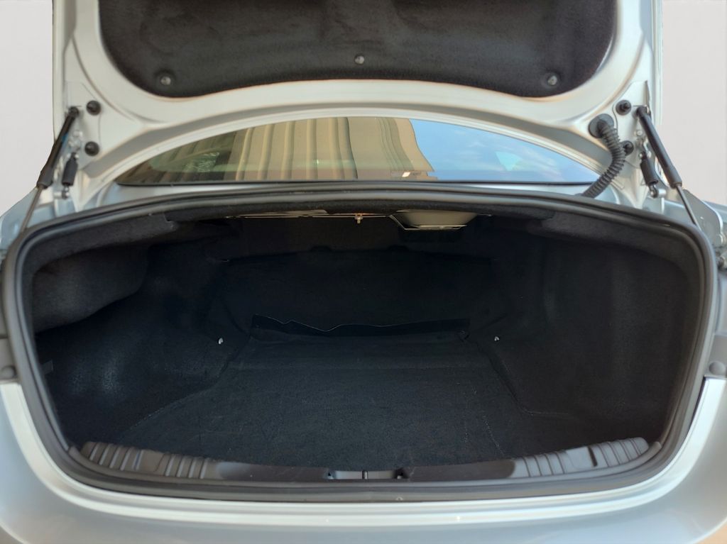 Jaguar XF 2013