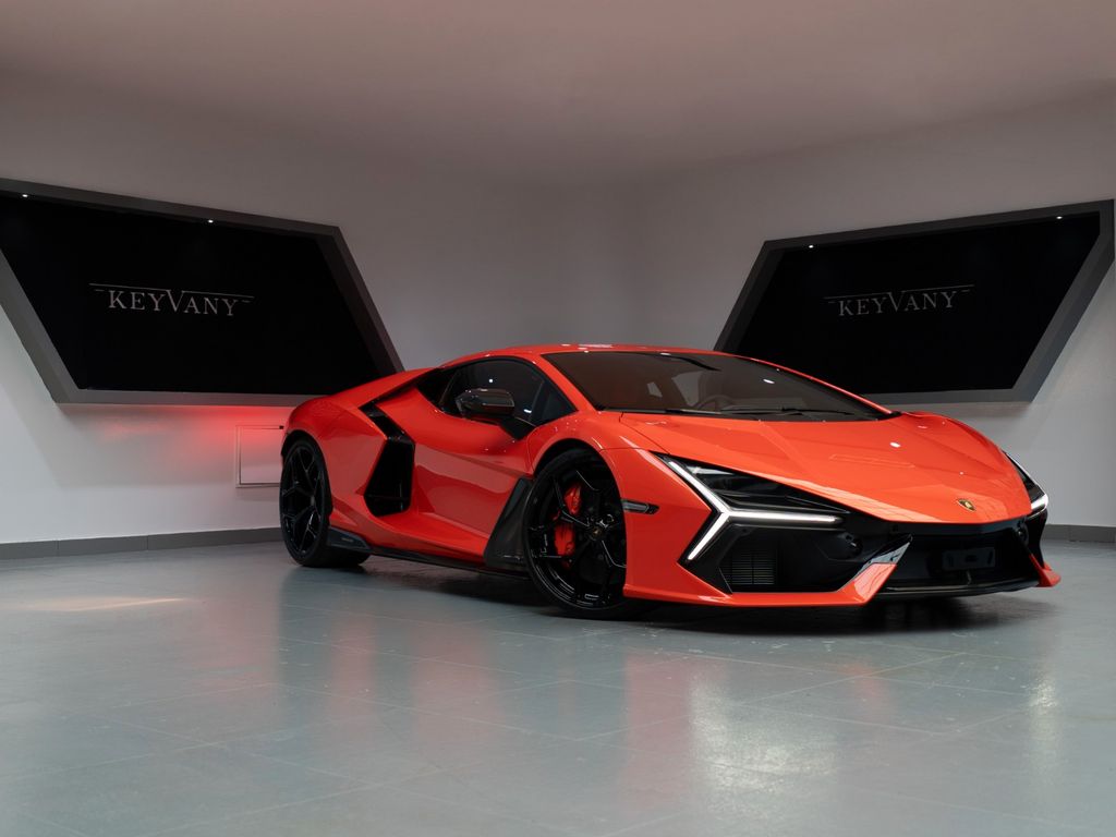 Lamborghini Revuelto 2025