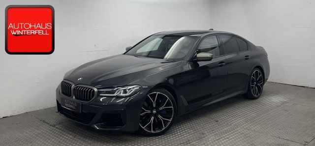 BMW M550 2022