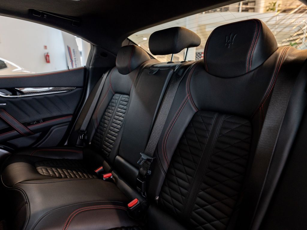 Maserati Ghibli 2022