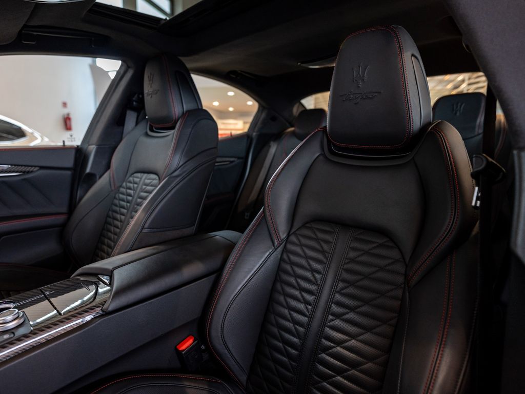 Maserati Ghibli 2022