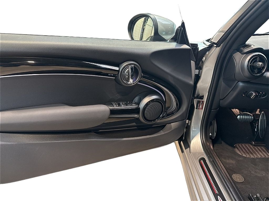 MINI John Cooper Works Cabrio 2023