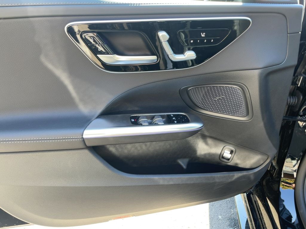 Mercedes-Benz C 220 2025