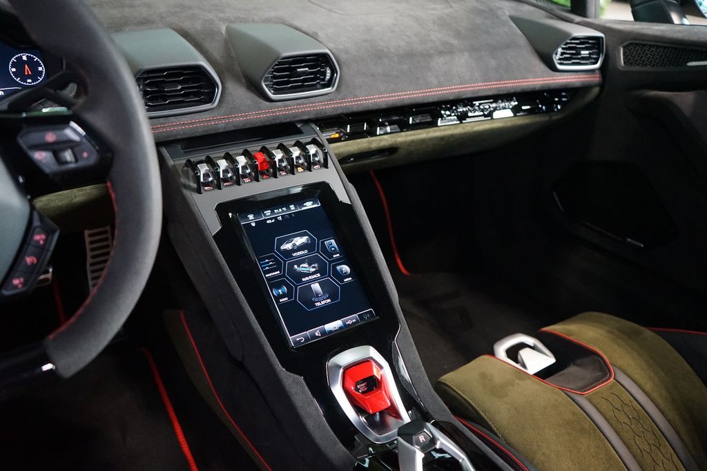 Lamborghini Huracán 2023