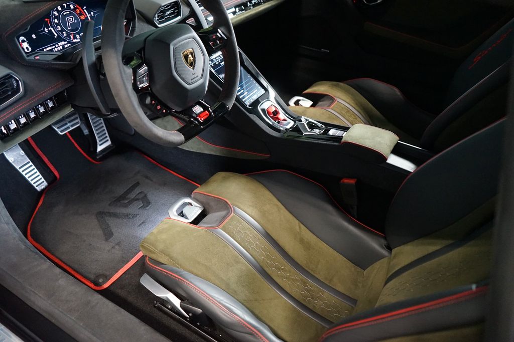 Lamborghini Huracán 2023