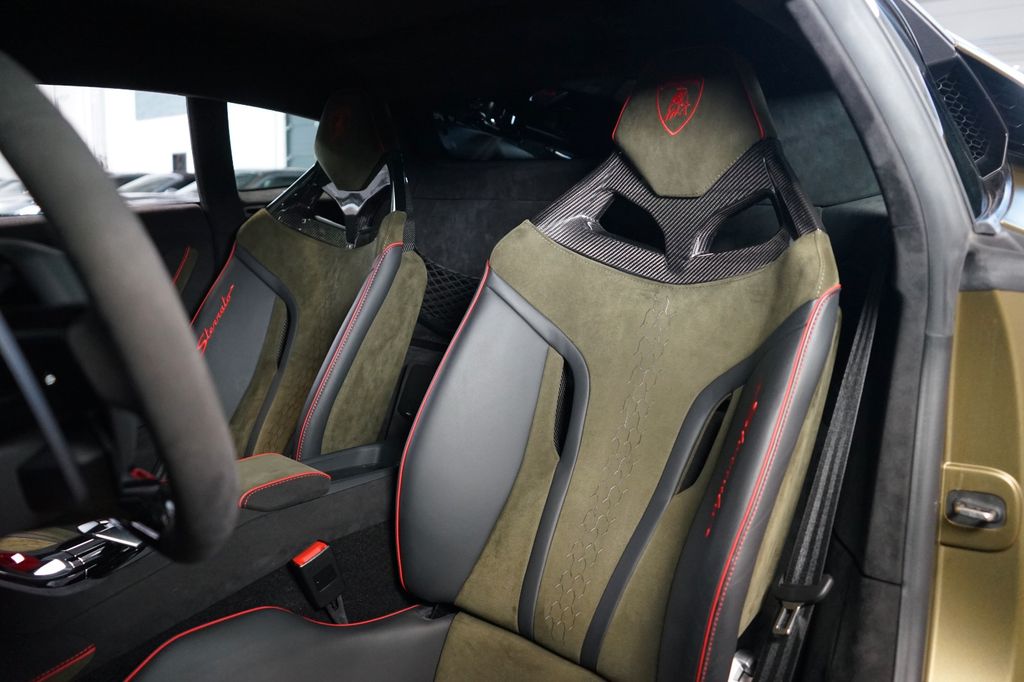 Lamborghini Huracán 2023