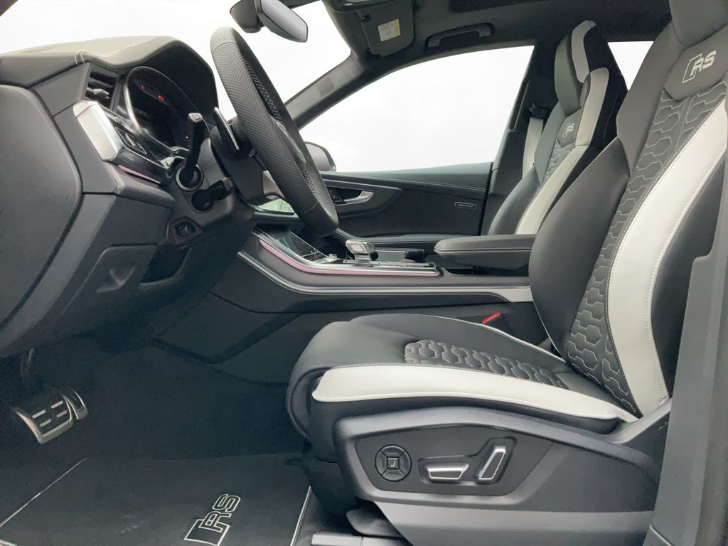 Audi RSQ8 2025