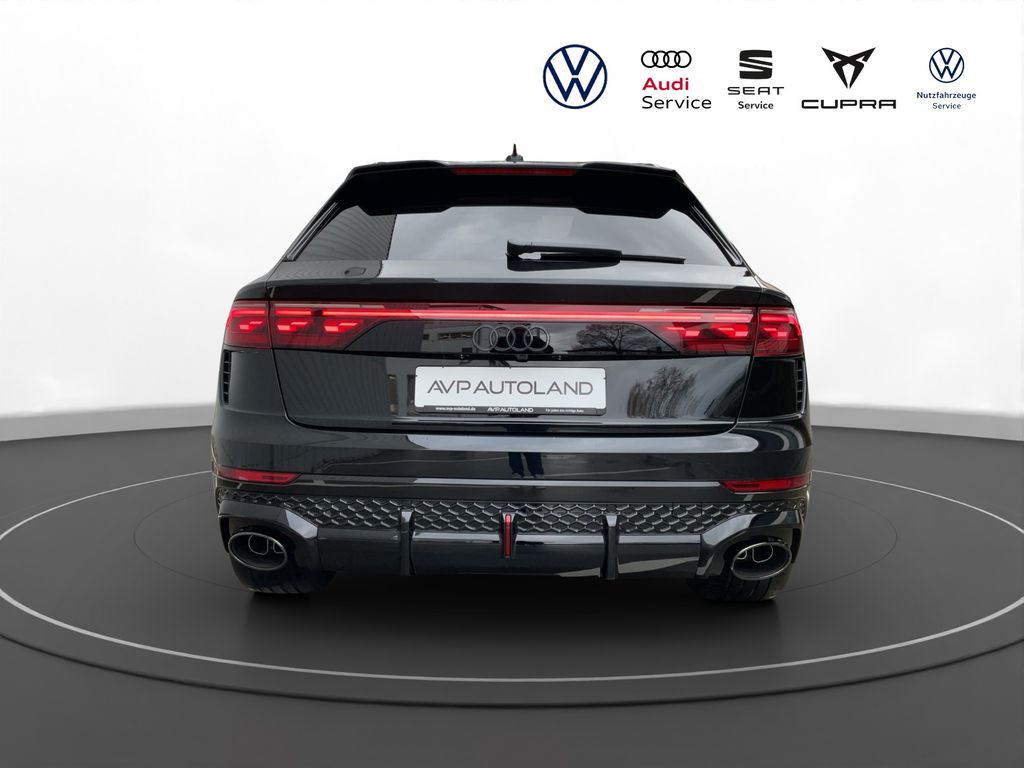 Audi RSQ8 2025