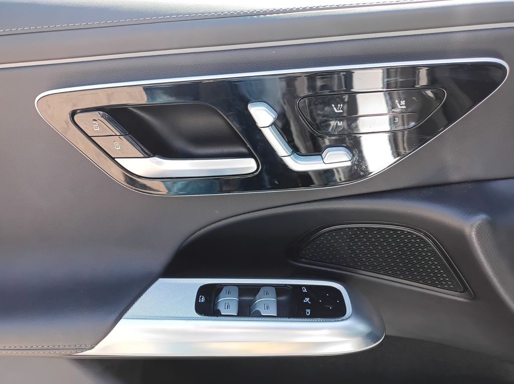 Mercedes-Benz E 220 2023