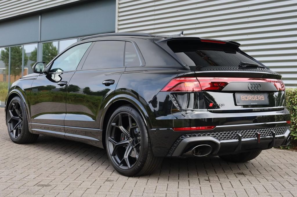 Audi RSQ8 2025