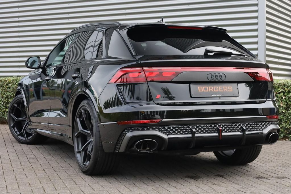 Audi RSQ8 2025