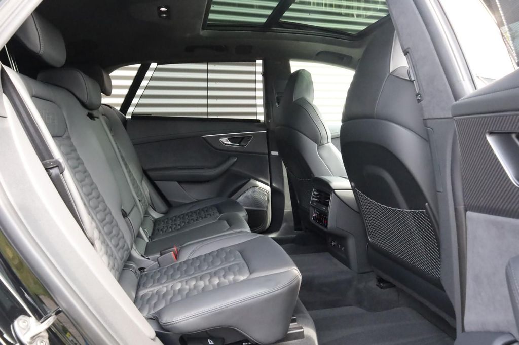 Audi RSQ8 2025