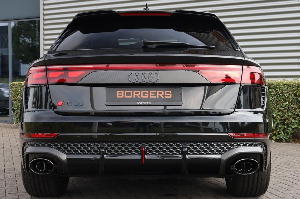 Audi RSQ8 2025