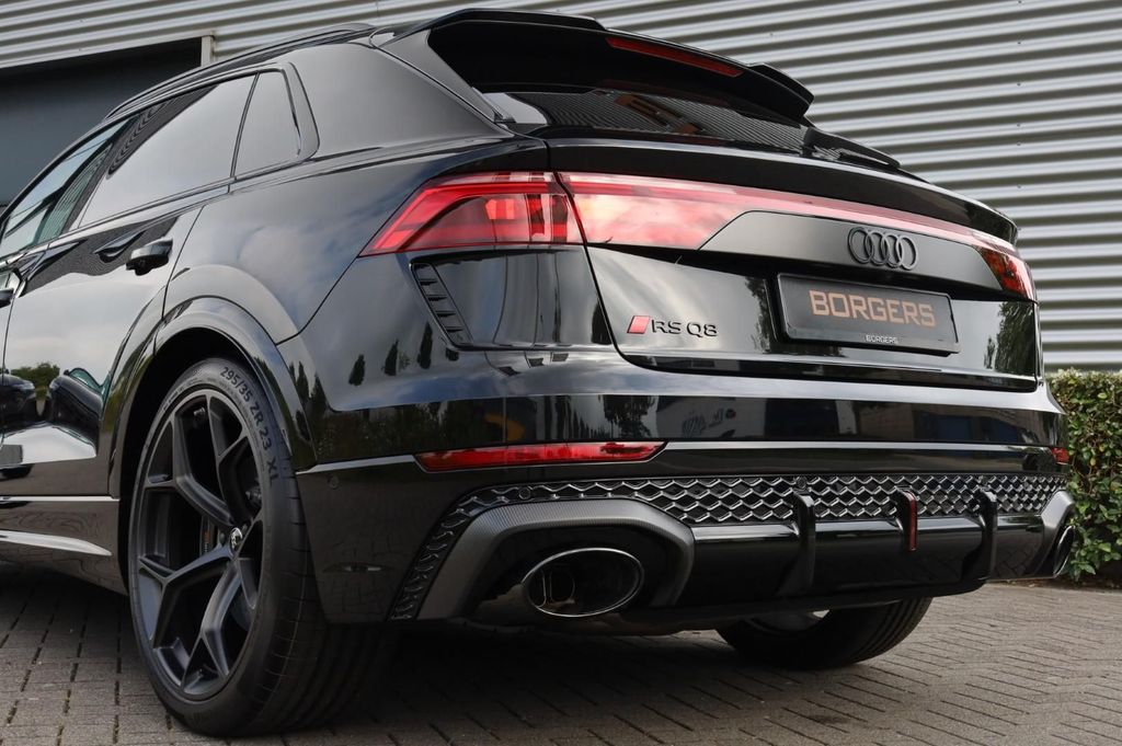 Audi RSQ8 2025