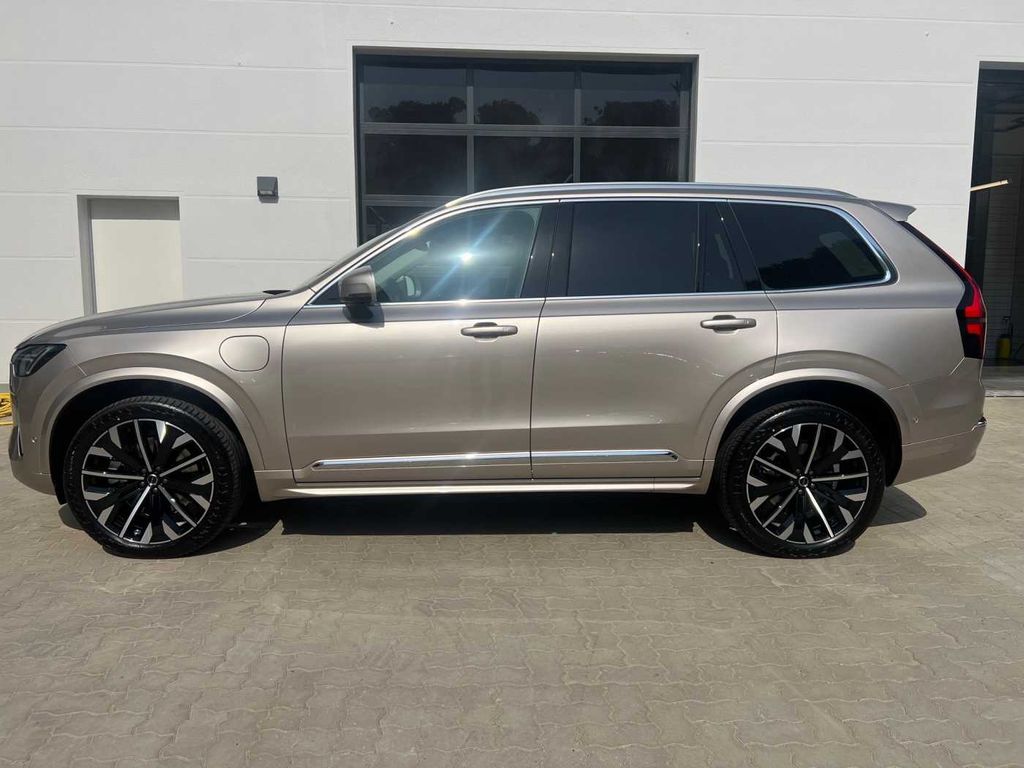 Volvo XC90 2025