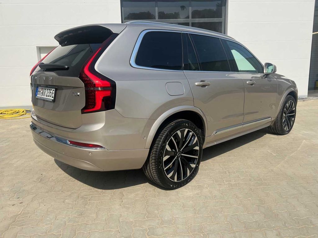 Volvo XC90 2025