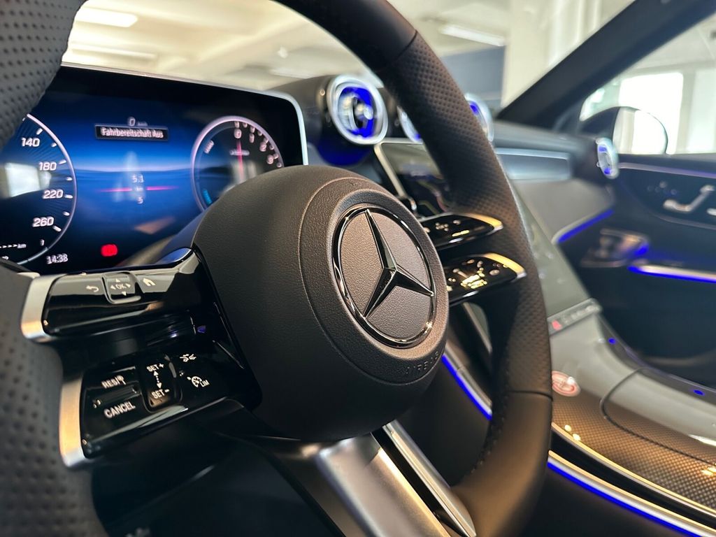 Mercedes-Benz GLC 300 2025