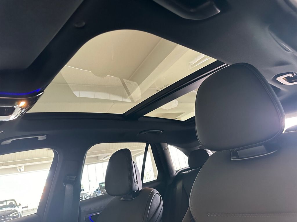 Mercedes-Benz GLC 300 2025