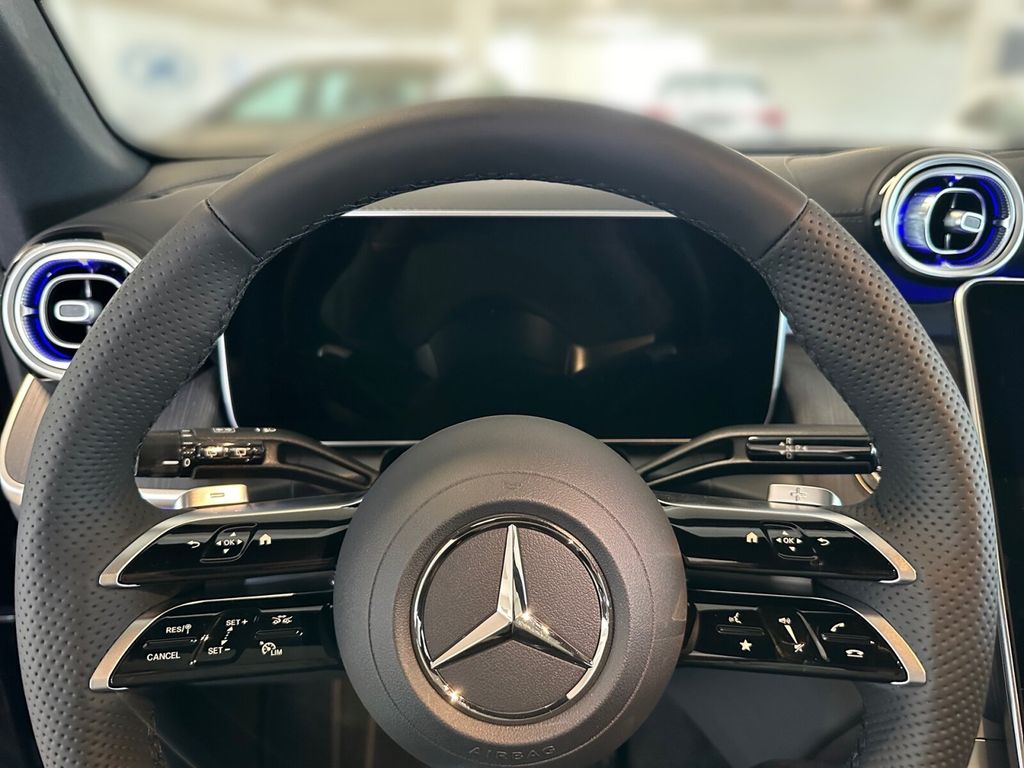 Mercedes-Benz GLC 300 2025