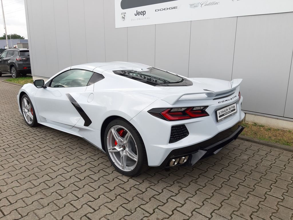Corvette C8 2025