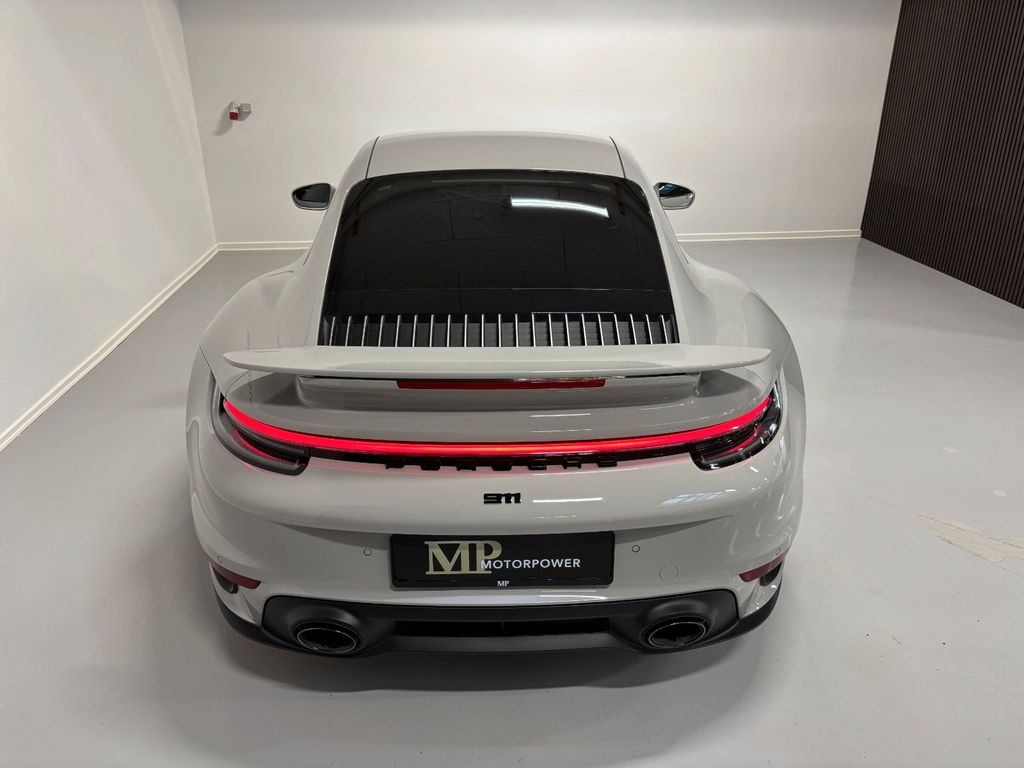 Porsche 992 2021