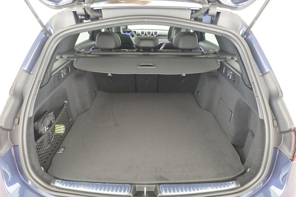 Mercedes-Benz C 220 2025