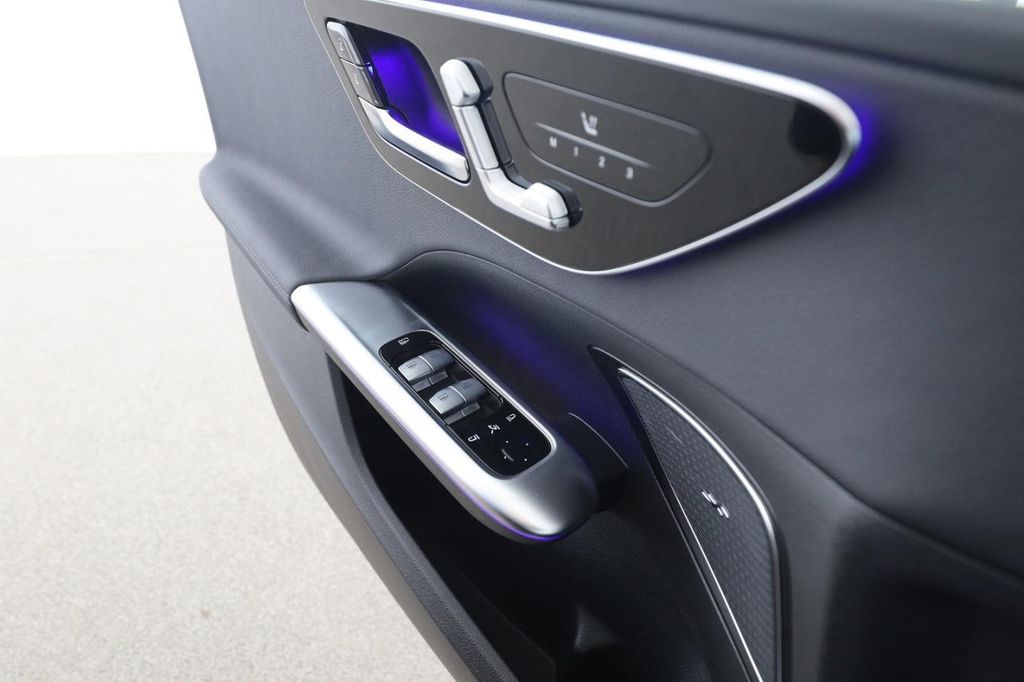 Mercedes-Benz C 220 2025