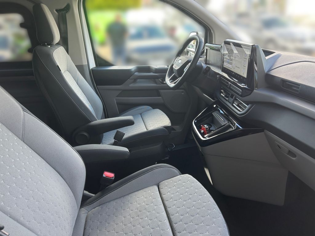 Ford Tourneo Custom 2024