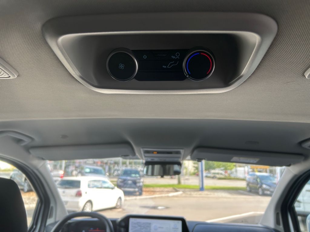 Ford Tourneo Custom 2024
