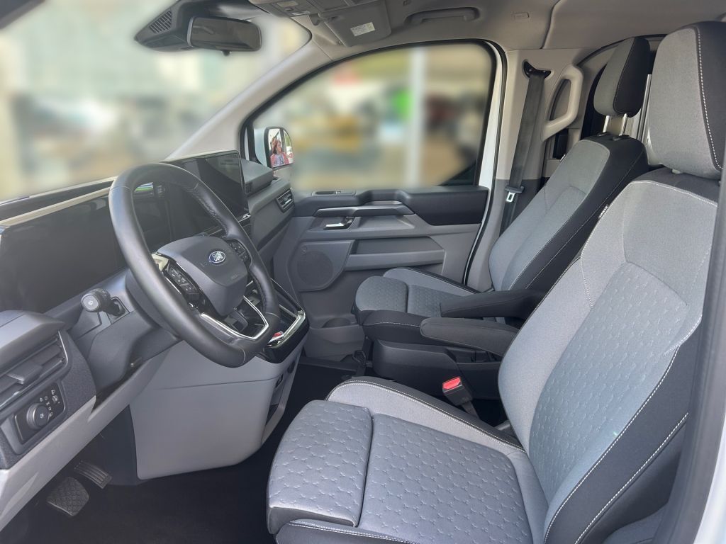 Ford Tourneo Custom 2024