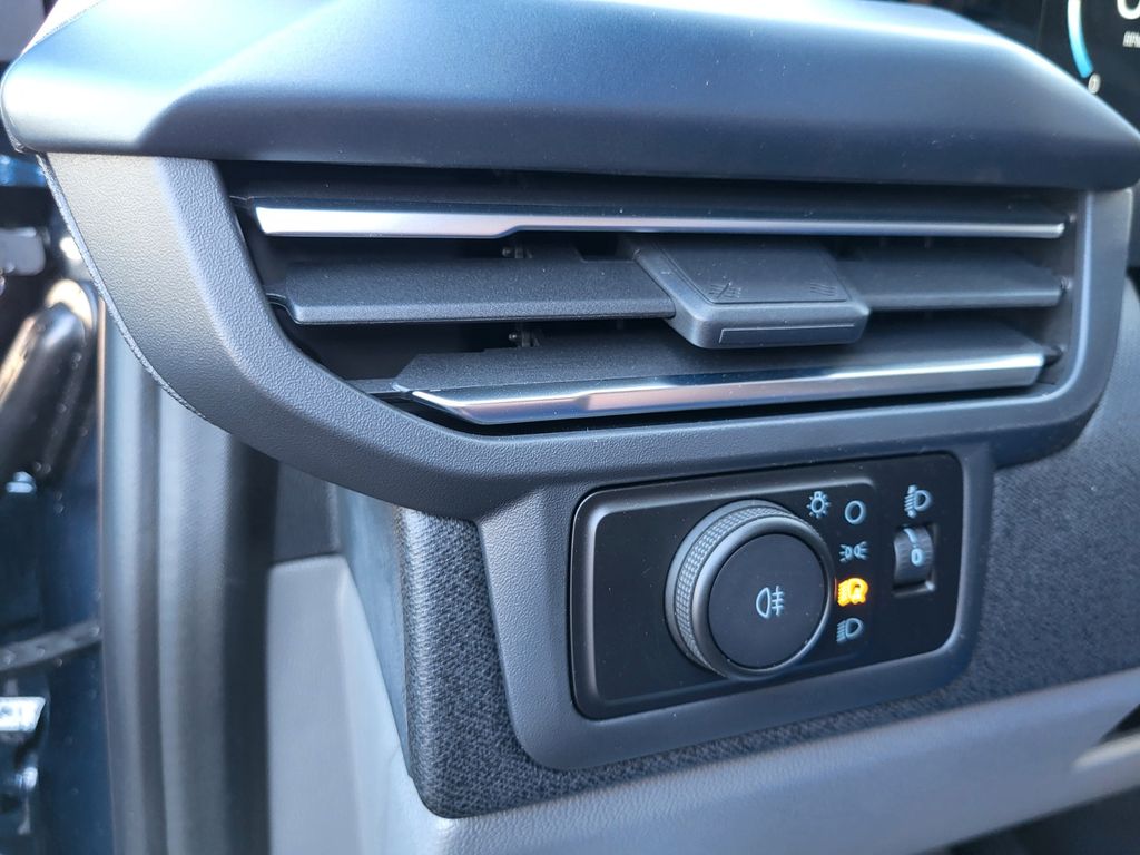 Ford Tourneo Custom 2025