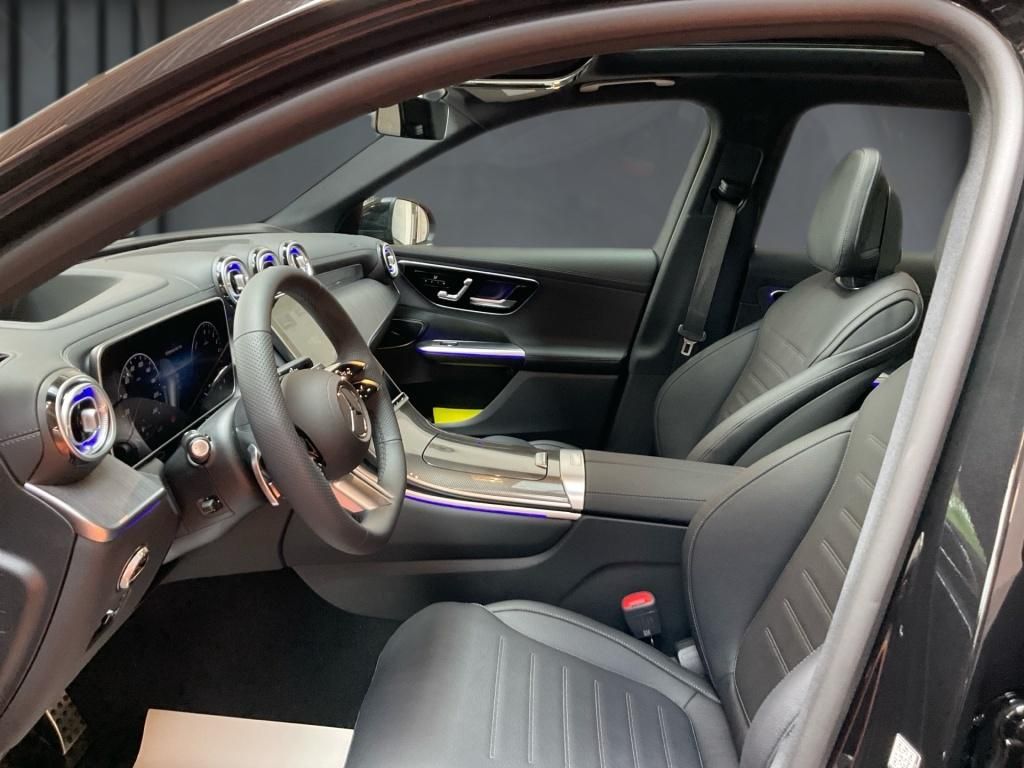 Mercedes-Benz GLC 300 2025