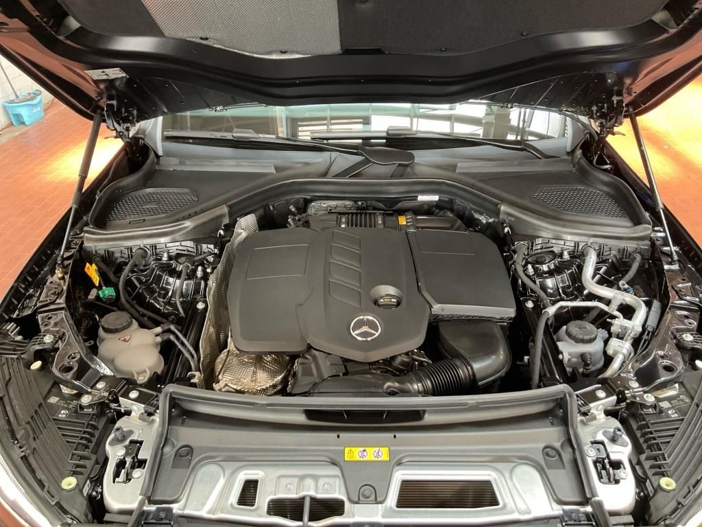 Mercedes-Benz GLC 300 2025