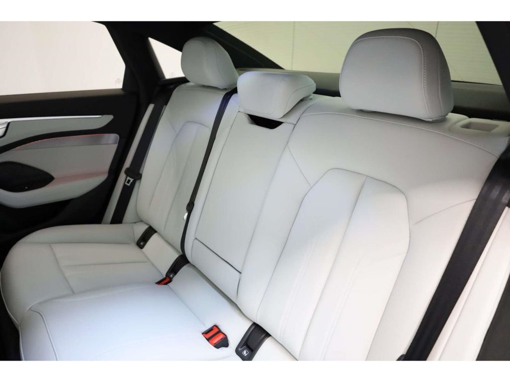 Audi A6 2025