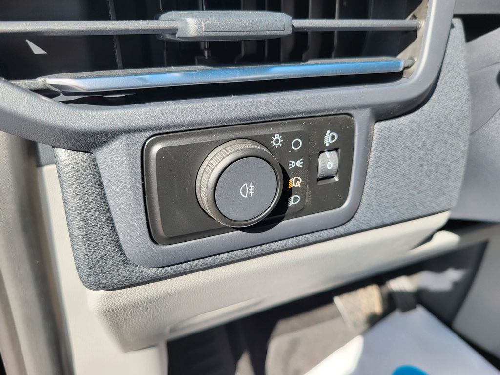 Ford Tourneo Custom 2025