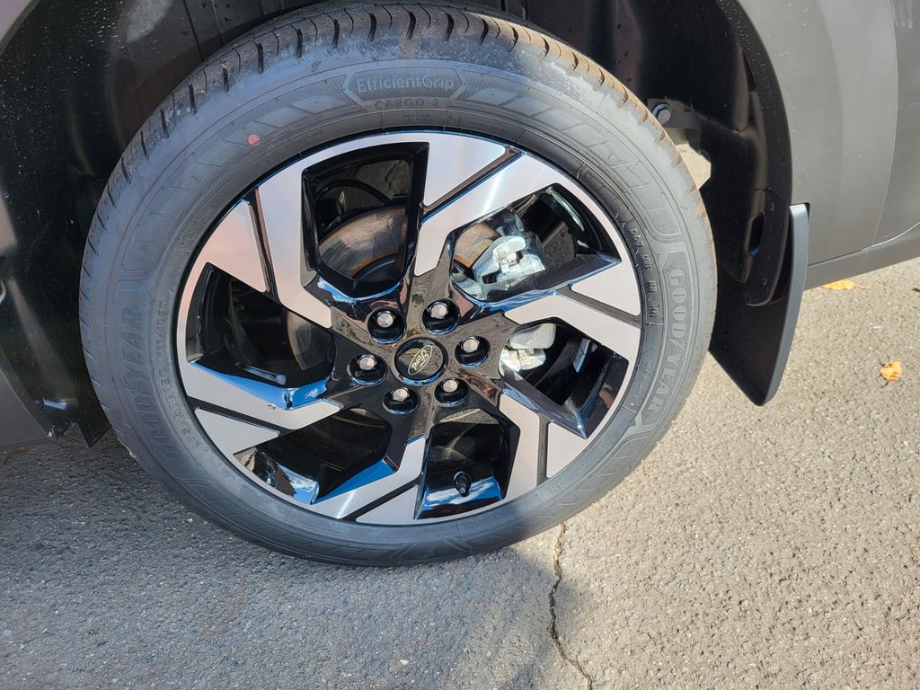 Ford Tourneo Custom 2025