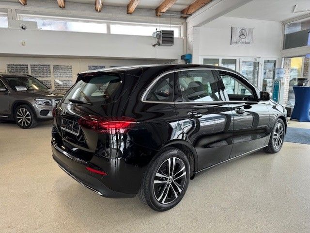 Mercedes-Benz B 200 2024