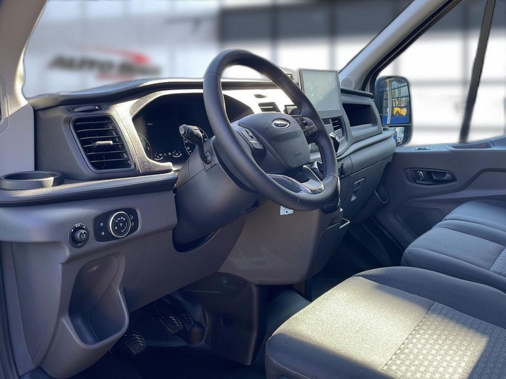Ford Transit 2023